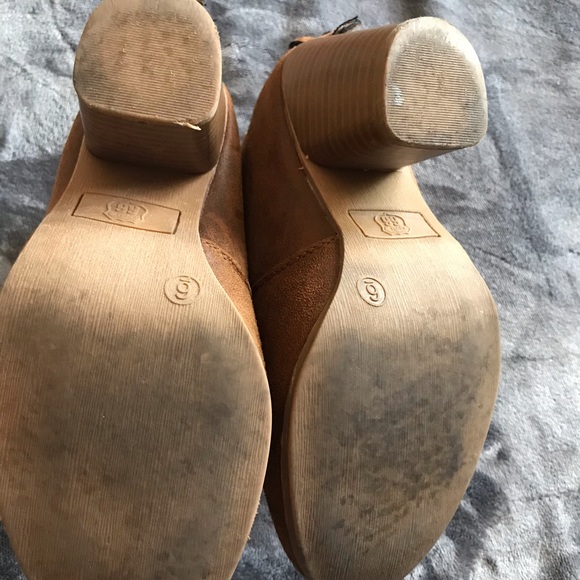 Heeled booties - Picture 4 of 4